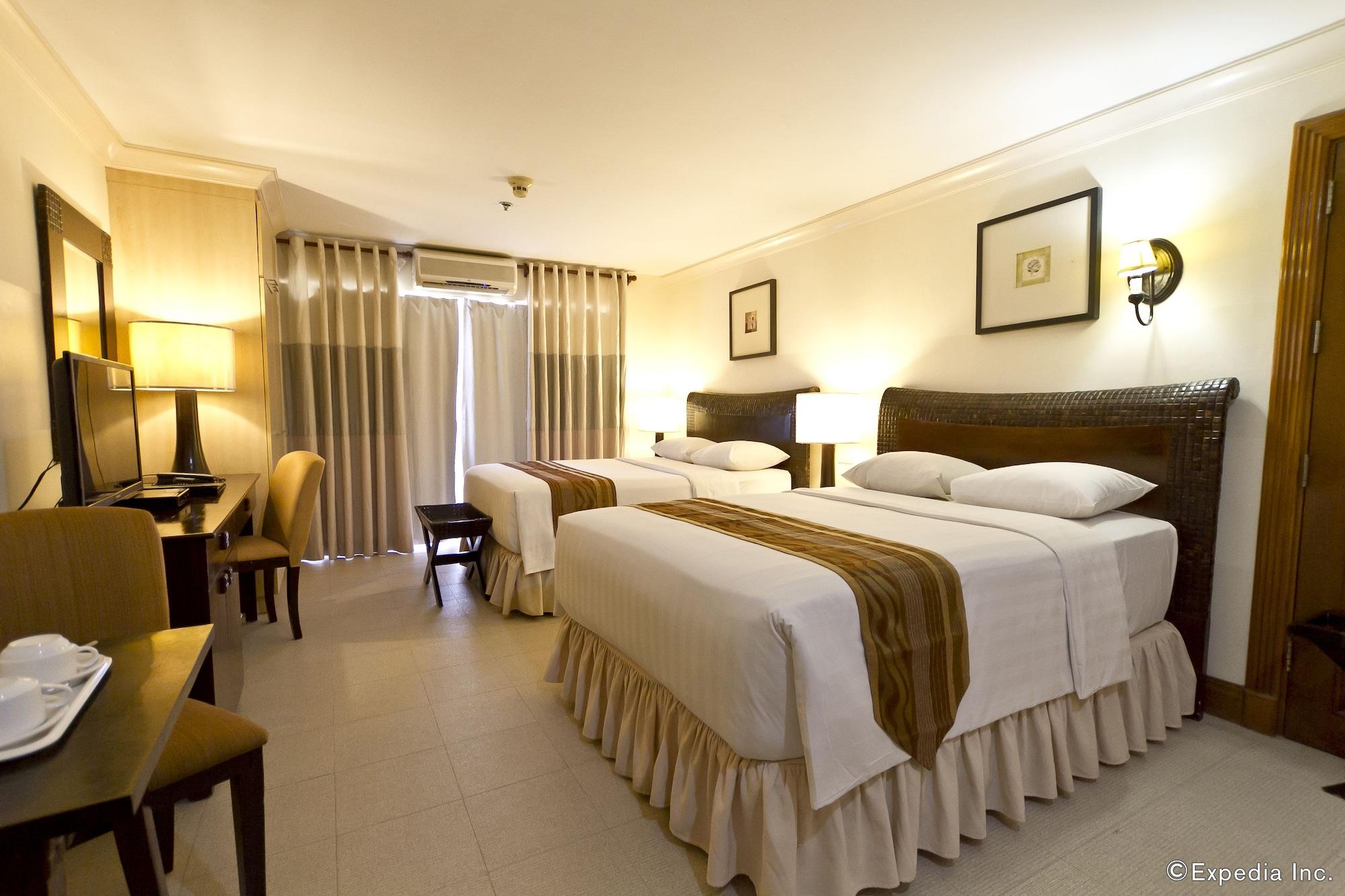 Crown Regency Suites Mactan Lapu-Lapu City Zewnętrze zdjęcie