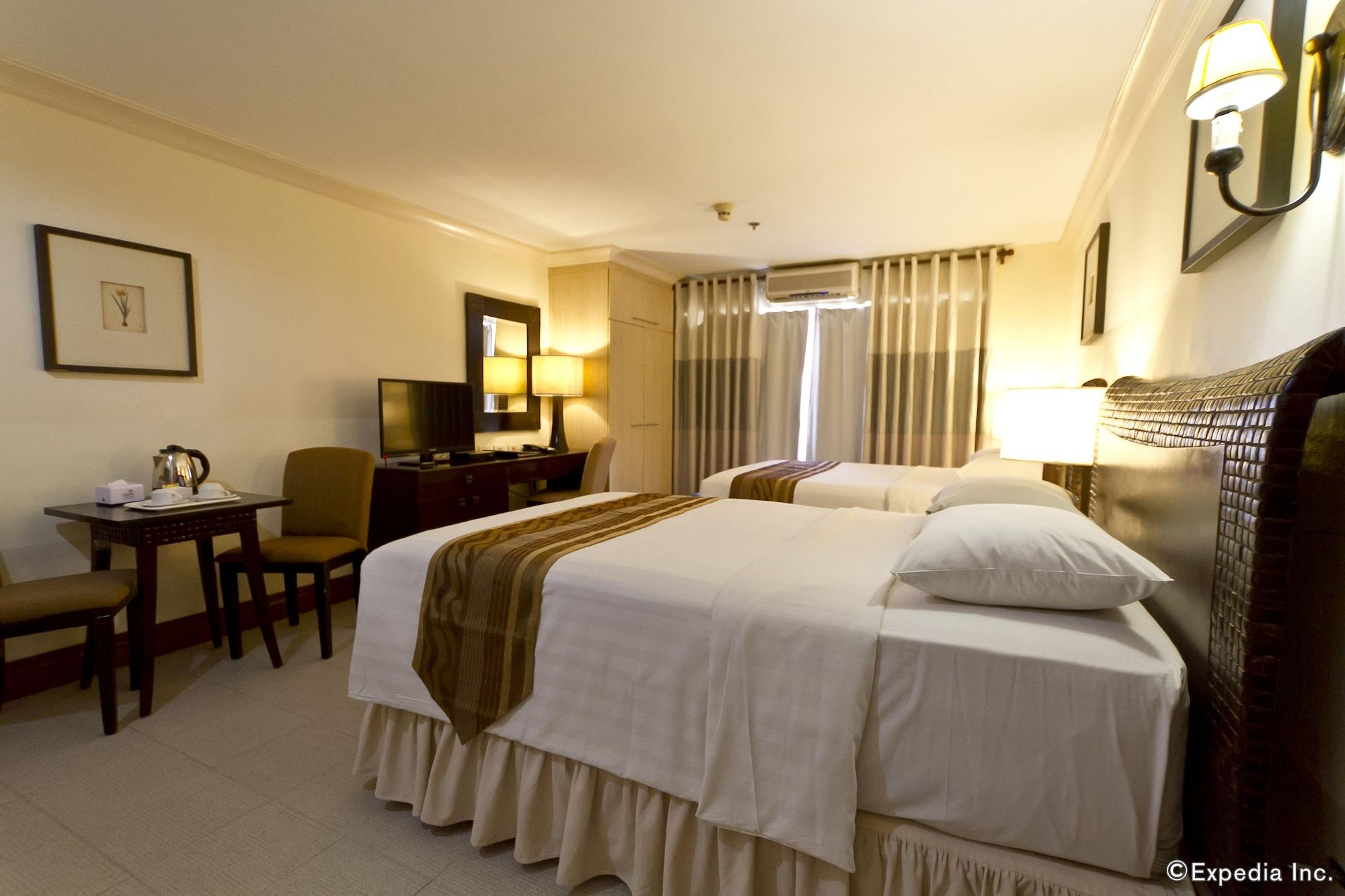 Crown Regency Suites Mactan Lapu-Lapu City Zewnętrze zdjęcie