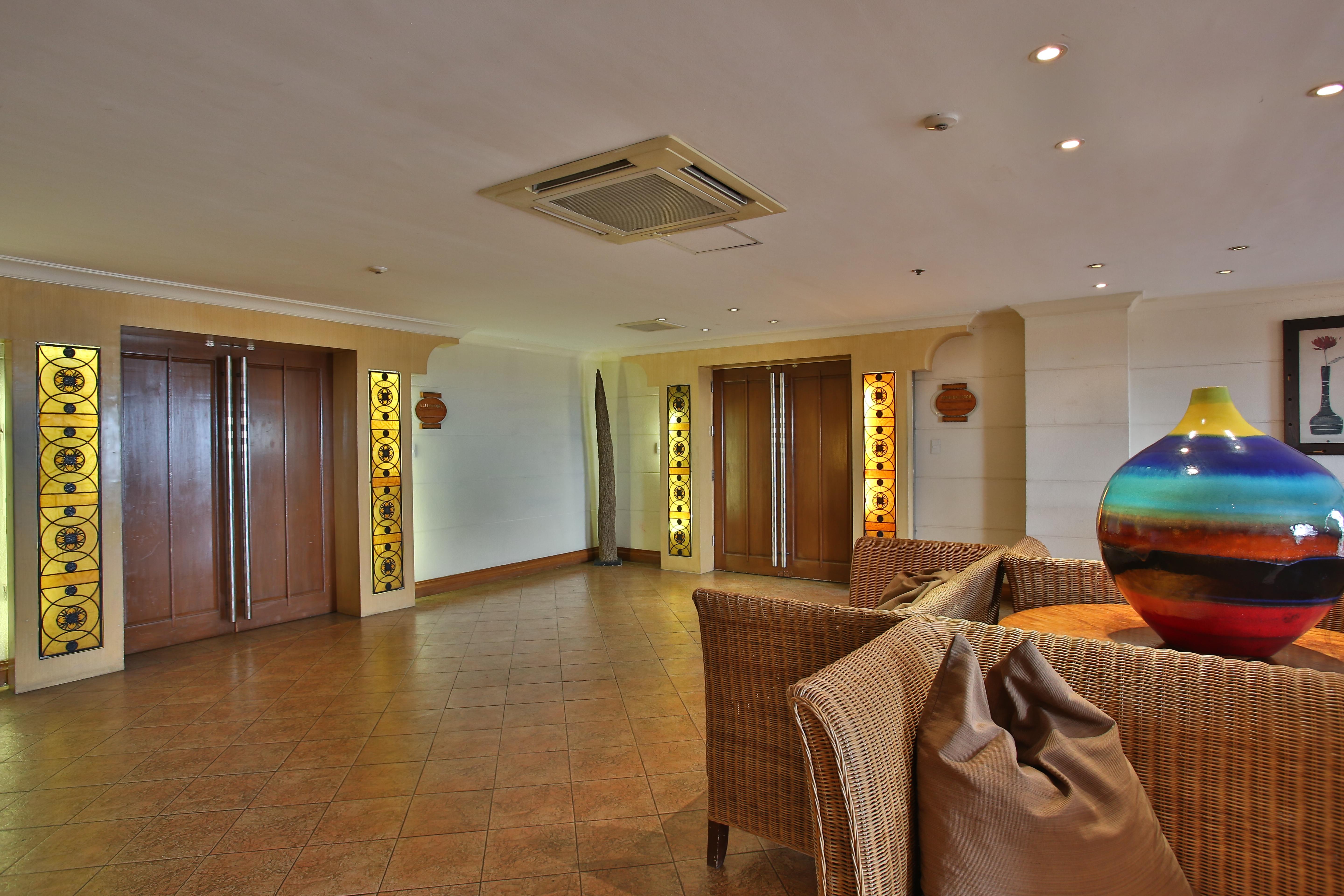 Crown Regency Suites Mactan Lapu-Lapu City Zewnętrze zdjęcie