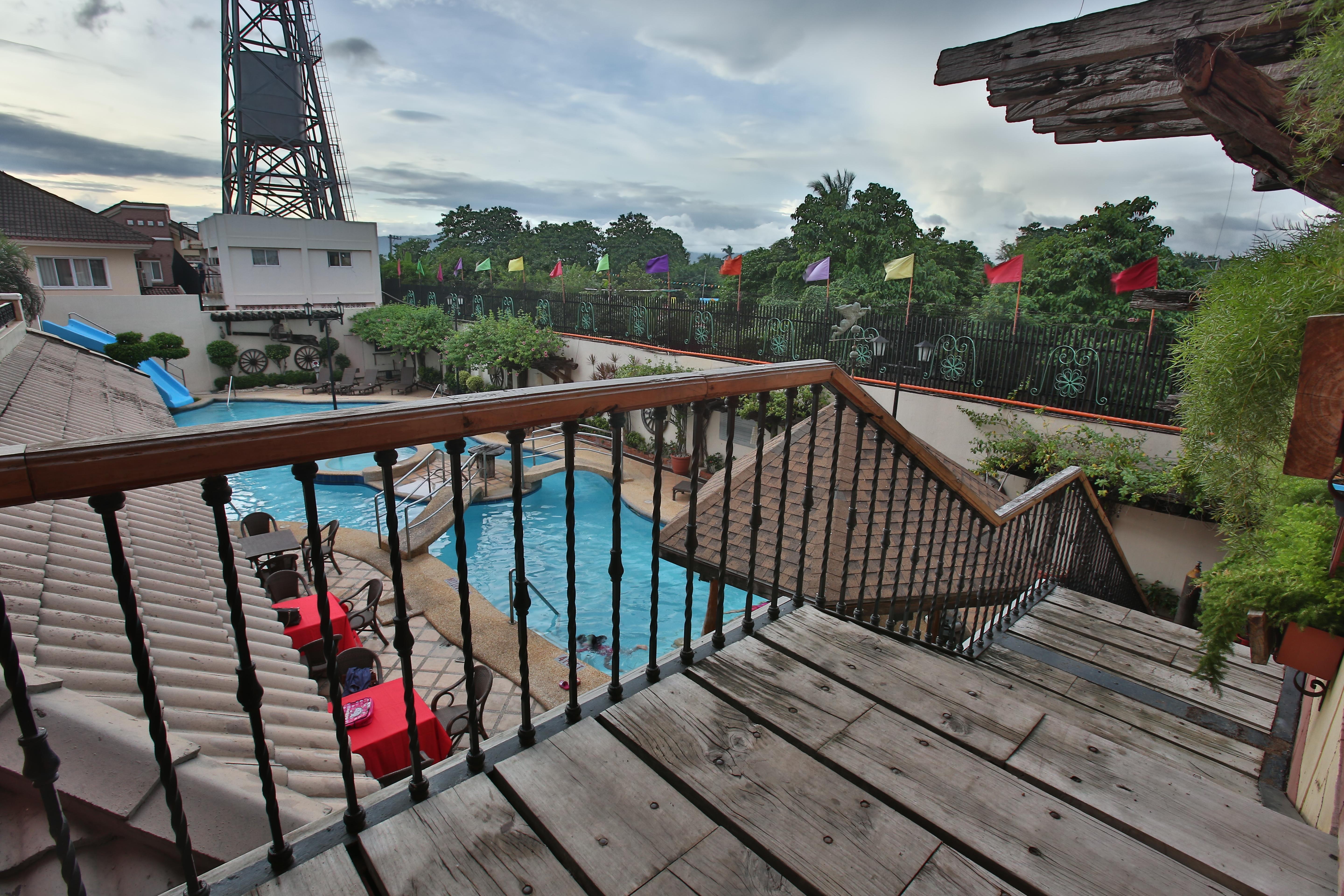 Crown Regency Suites Mactan Lapu-Lapu City Zewnętrze zdjęcie