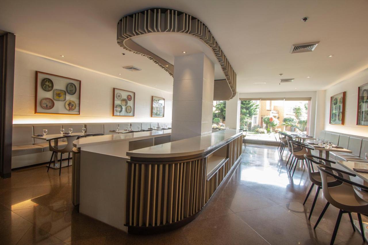 Crown Regency Suites Mactan Lapu-Lapu City Zewnętrze zdjęcie