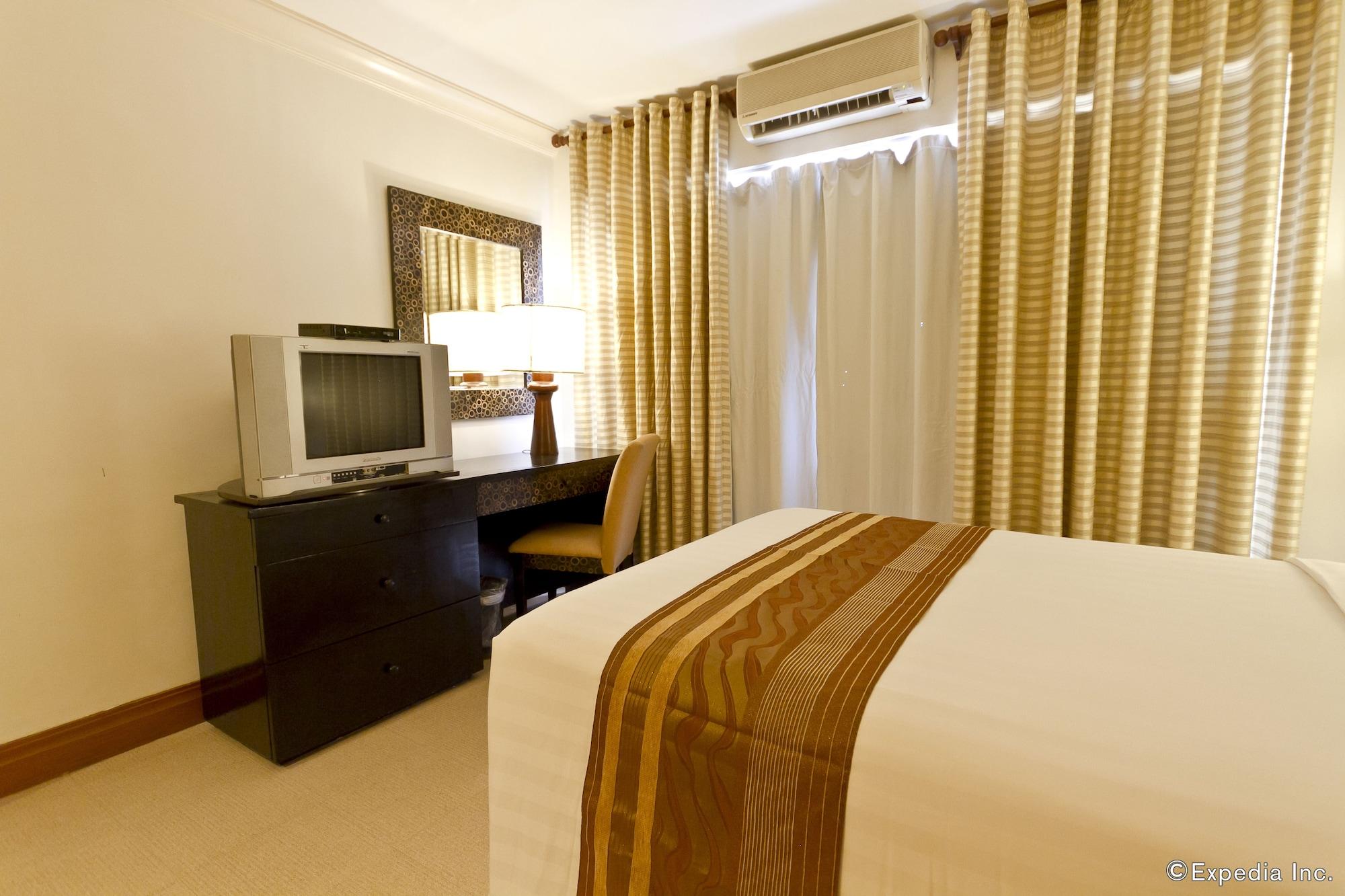 Crown Regency Suites Mactan Lapu-Lapu City Zewnętrze zdjęcie